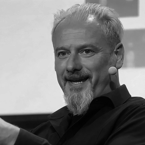 Fotografía de Antonio Ramos, ponente y presentador de TV