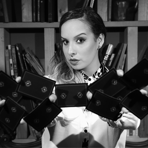 Fotografía de Dania Díaz, ponente e ilusionista